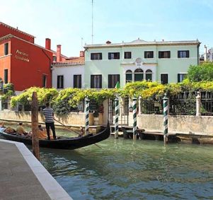 VENICE TREASURE: CHARMING AND UBER CLEAN