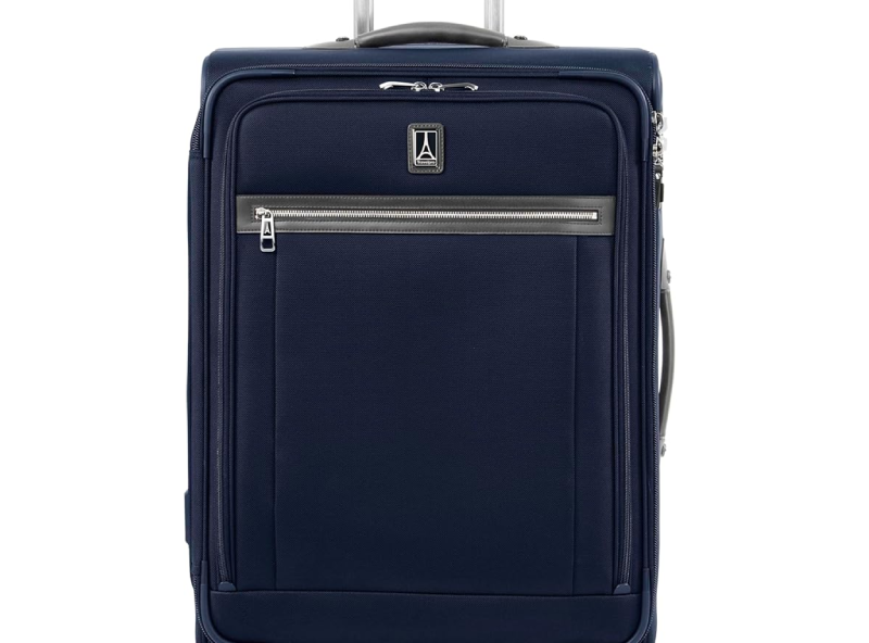 travelpro-spinner-luggage